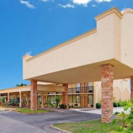 อีโคโนลอดจ์ เบย์ทาวน์ Motel ภายนอก รูปภาพ