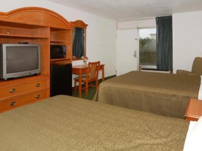 อีโคโนลอดจ์ เบย์ทาวน์ Motel ภายนอก รูปภาพ